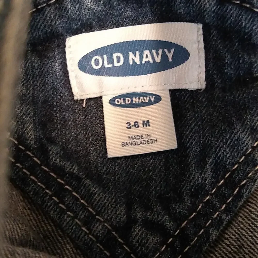 Old Navy kids 3/6 months overalls.